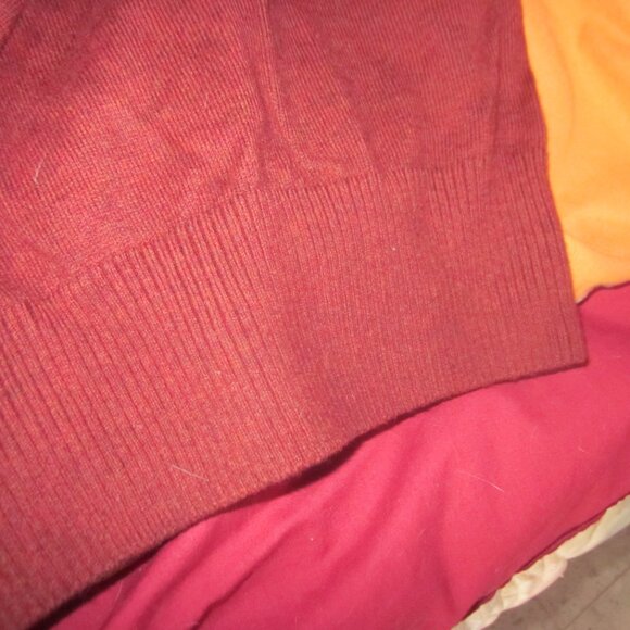 Brand New Eddie Bauer men's Fashion Light Pullover V-Neck Burgundy Sweater - Siz - Picture 7 of 12